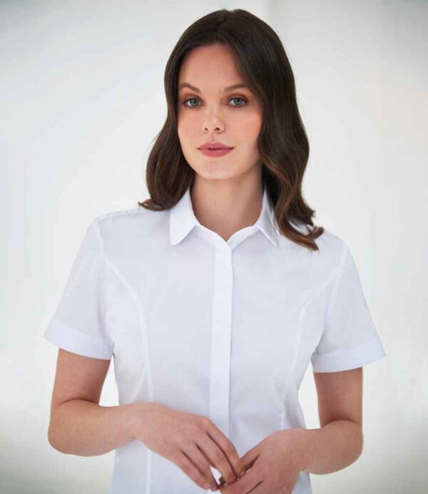 BK13320WHI20MODEL20120HERO.jpg