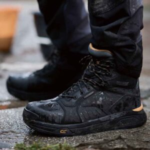 RG57020BLK20MODEL201.jpg